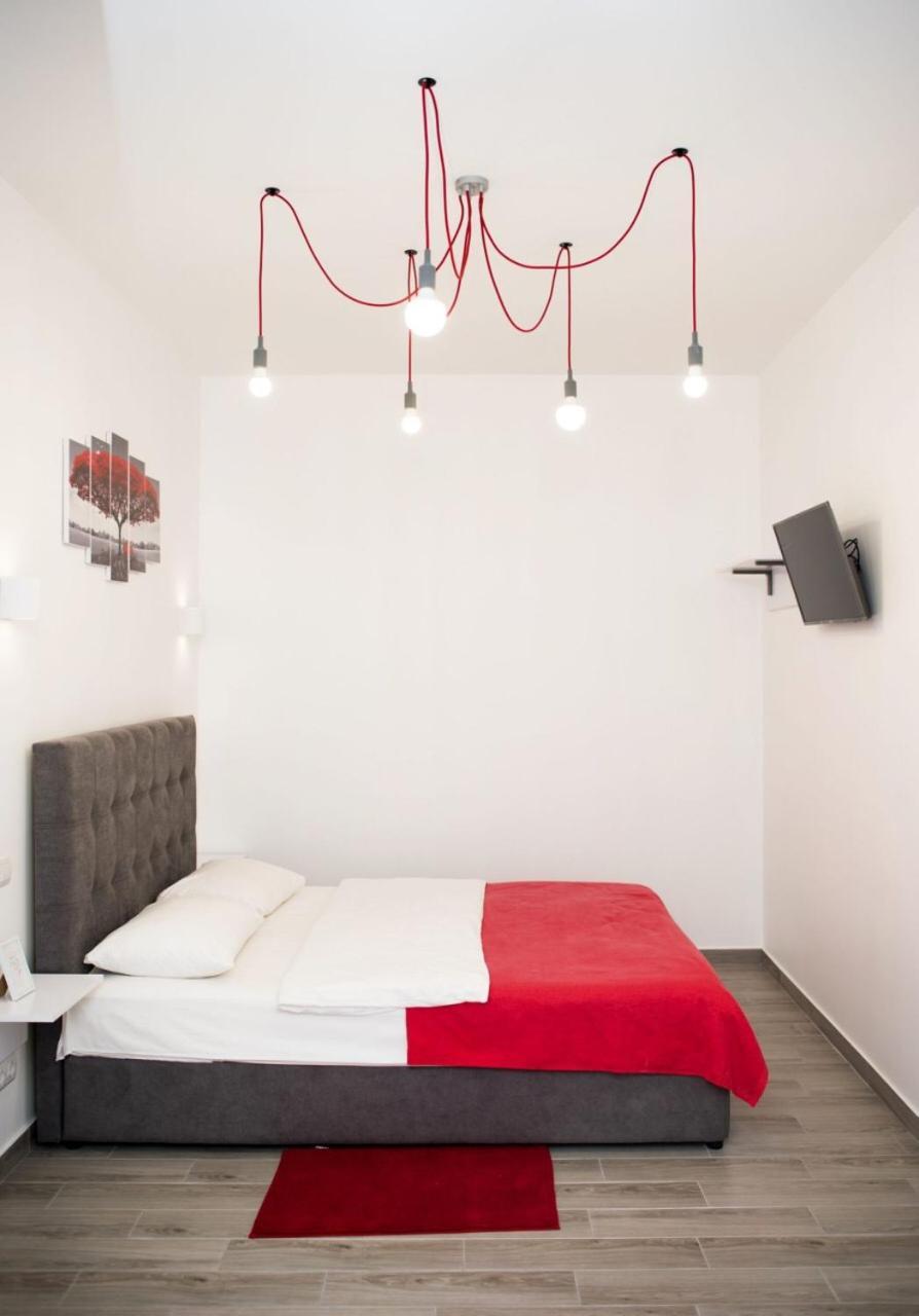 Deluxe Apartment In Old City Center Lviv Extérieur photo